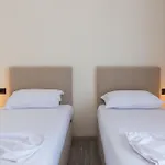 Hotel Broadway Boutique 4*