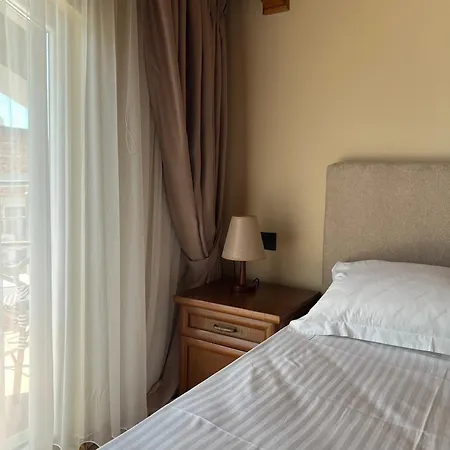 Broadway Boutique 4* Tirana