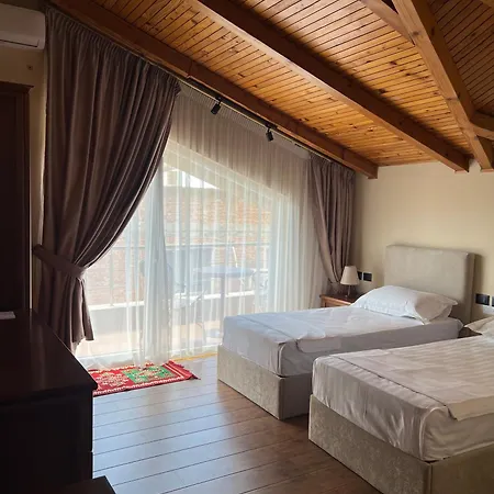 Broadway Boutique 4* Tirana