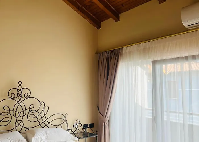 Broadway Boutique Hotel 4*