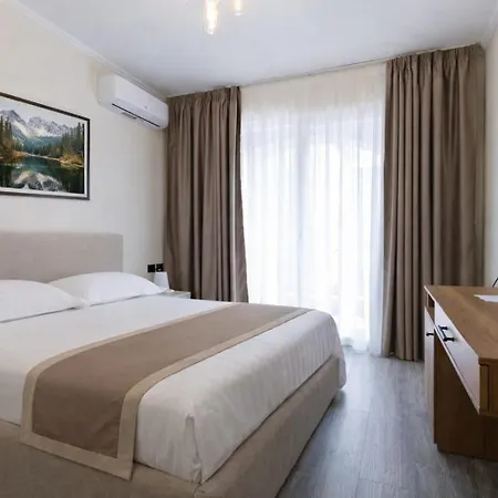 Broadway Boutique Hotel