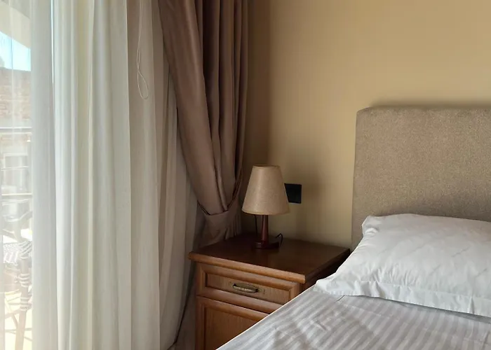 Broadway Boutique 4* Тирана