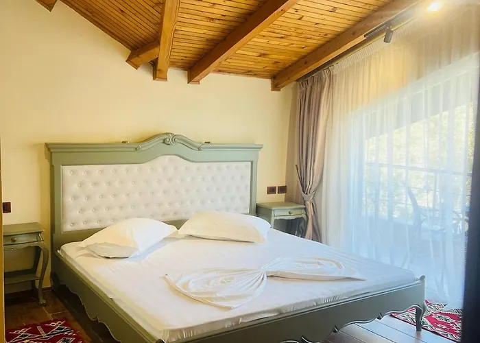 Broadway Boutique 4*