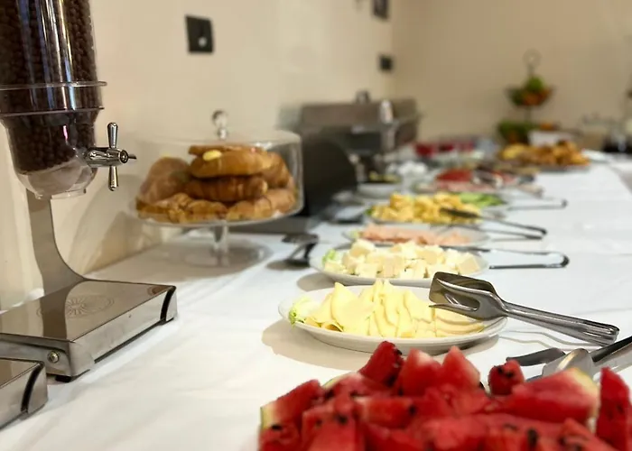 Отель Broadway Boutique 4*